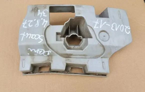 Skoda Octavia Mk3 (5E) Headlight washer nozzle holder 5E0807056B