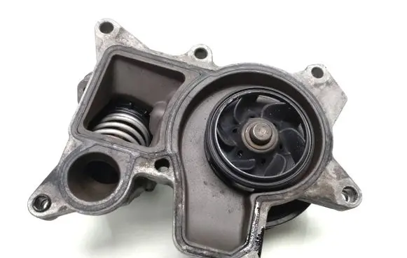 Thermostat/thermostat housing