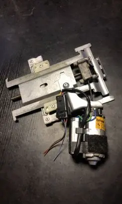 BMW 7 E38 Seat adjustment motor 8150923