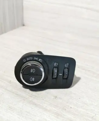 Opel Corsa E Light switch 13470446