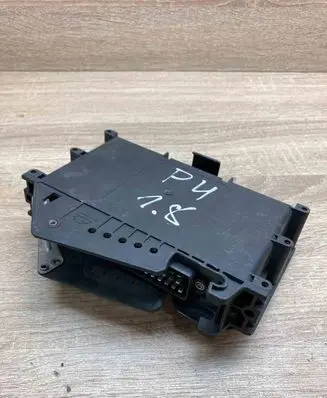 Volkswagen Golf III ABS control unit/module 1H0907379D