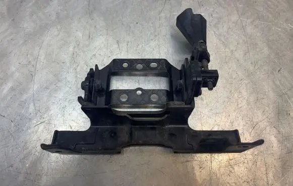 Nissan Qashqai Distronic sensor bracket