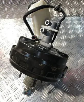 Volvo V70 Brake booster 31274701