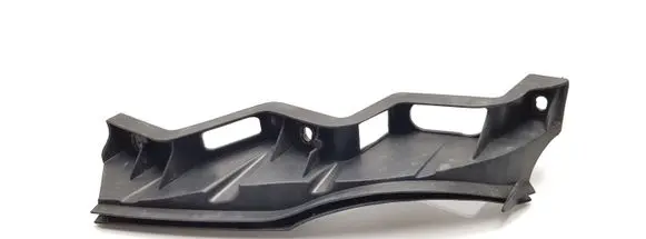 Volkswagen PASSAT B6 Front bumper mounting bracket 3C0807890