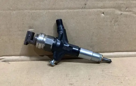 Subaru Legacy Fuel injector 16613AA030