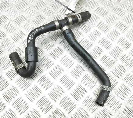 Volvo V60 Engine coolant pipe/hose 31679093
