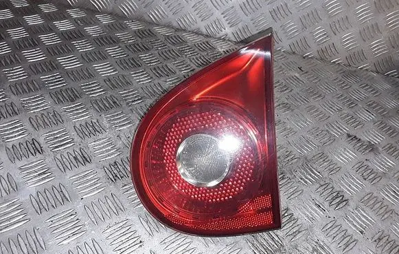 Volkswagen Golf V Tailgate rear/tail lights 1k6945094e