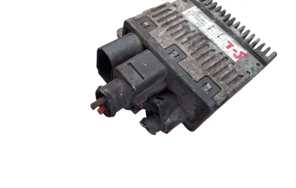 Volkswagen Transporter - Caravelle T5 Coolant fan relay 7H0919506F