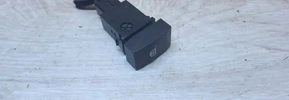 KIA Sorento Windscreen/window heater switch 864W03000