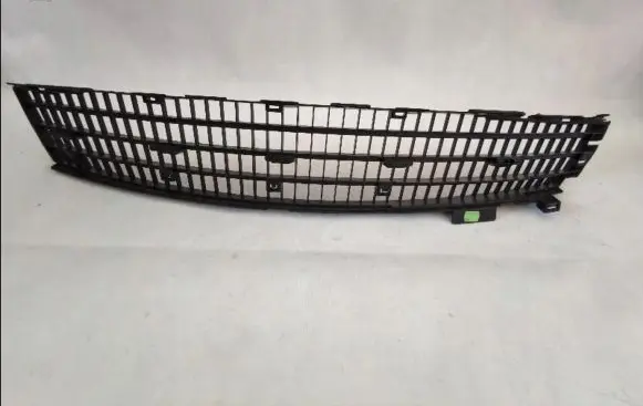 Renault Clio III Front bumper lower grill 1859960519