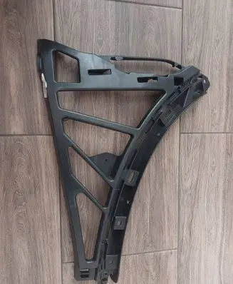 Porsche Cayenne (92A) Fender mounting bracket 7P5807177