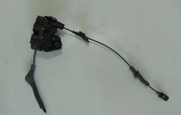 Renault Talisman Front door lock