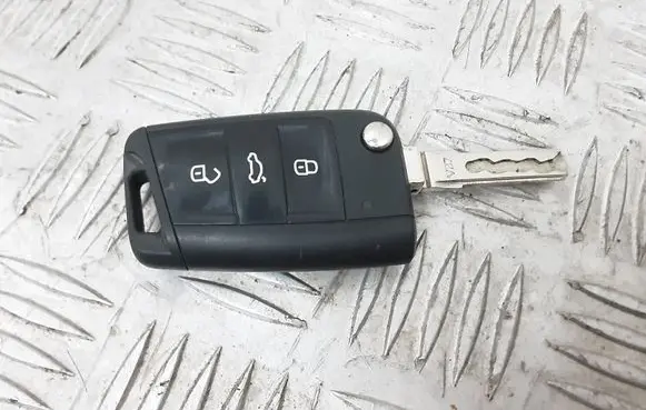 Volkswagen Golf VII Ignition key/card 5G0959752BA