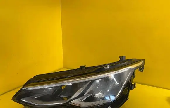 Volkswagen Golf VIII Headlight/headlamp 5H1941005B