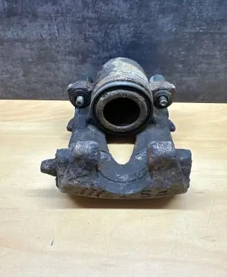 Volkswagen Golf IV Front brake caliper