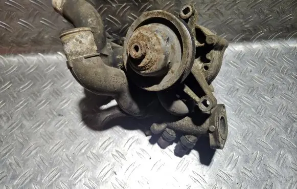 Renault Laguna I Water pump 1109080000