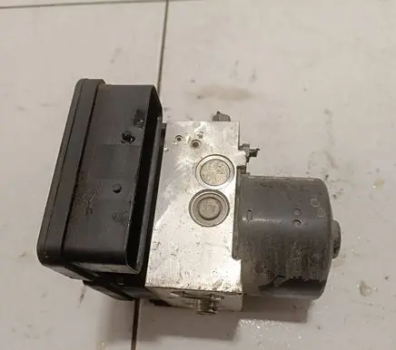 Volkswagen Transporter - Caravelle T5 ABS Pump 7E0907379K 10062230711 10092903353