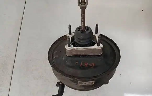 Opel Frontera B Brake booster 136900