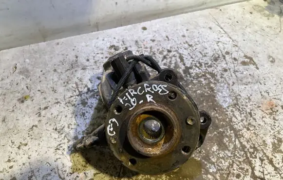 Citroen C3 Aircross Front wheel hub 
