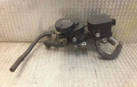 Mercedes-Benz A W169 Oil breather separator A6400101162 6400101162