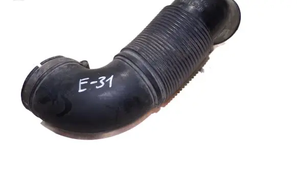 BMW 8 E31 Air intake hose/pipe 1729014 12311729014