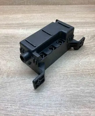 KIA Sorento Fuse module 0K53A67BX1