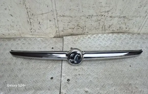 Opel Zafira C Tailgate trim 20907405 99715500 321228108