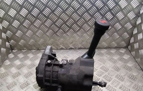 Peugeot 308 Power steering pump 9684554780 9681594580