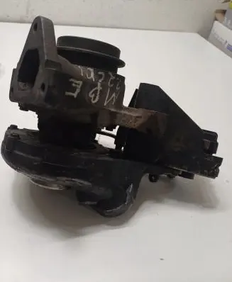 Mercedes-Benz E W211 Turbo A6460900180