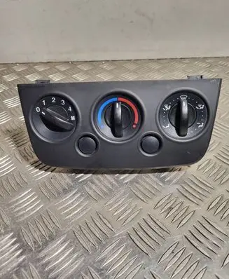 Ford Fiesta Climate control unit 2S6H18549BF