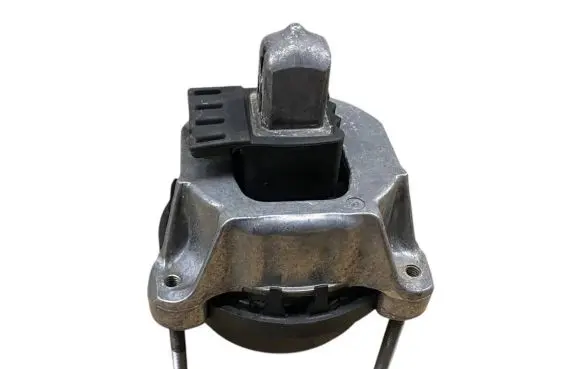 BMW 7 G11 G12 Engine mount bracket 6860464 22116860464