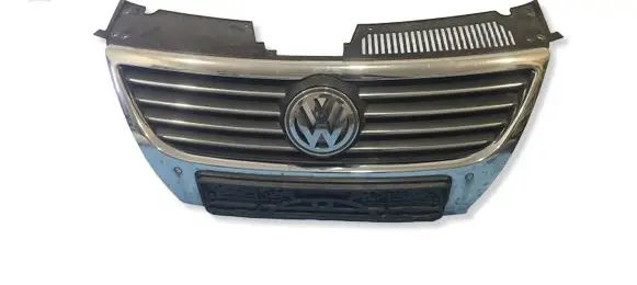 Volkswagen PASSAT B6 Front bumper upper radiator grill 3C0853651D