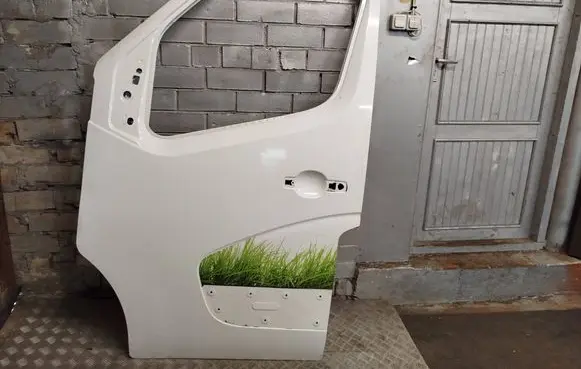 Renault Master III Door (2 Door Coupe) 801110016R