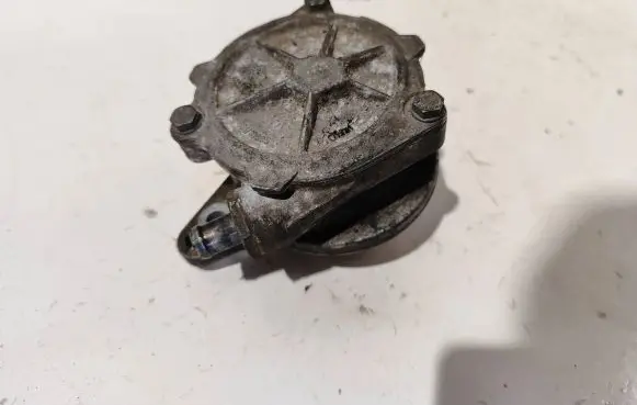 BMW 3 E46 Vacuum pump 96110885