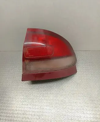 Mazda 626 Rear/tail lights 0431392R
