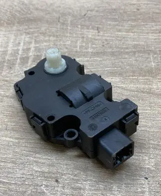 Mercedes-Benz E W212 Air flap motor/actuator 410475520