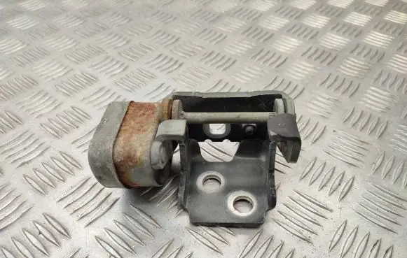 Citroen C5 Front door upper hinge