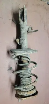 Toyota Corolla Verso E121 Front shock absorber/damper