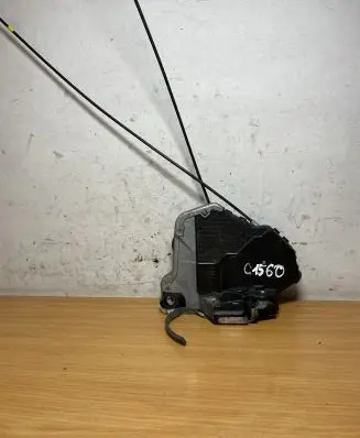 Toyota Urban Cruiser (XP110) Coupe door lock (next to the handle) A046693 C1560