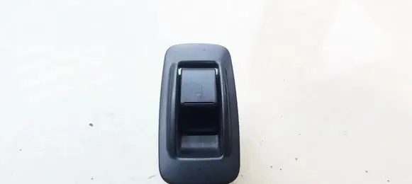Toyota Corolla Verso AR10 Electric window control switch 13010F030B0 1301-0F030-B0