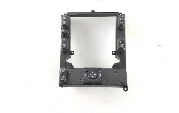Mercedes-Benz ML W163 Electric window control switch A1638207110 03751730