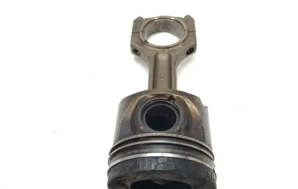 BMW 3 E92 E93 Piston with connecting rod M57D30