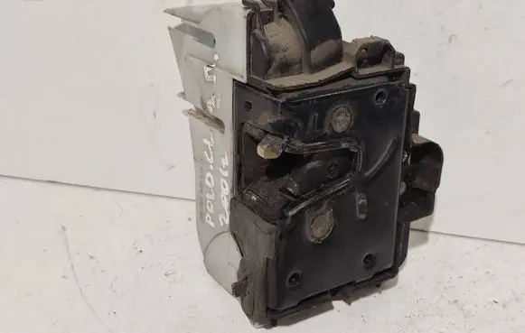 Volkswagen Polo III 6N 6N2 6NF Rear door lock 6K4839016J
