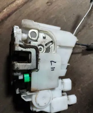 Honda Accord Rear door lock 72650SEAE02