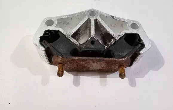 Ford Mustang V Gearbox mounting bracket BR337E373B