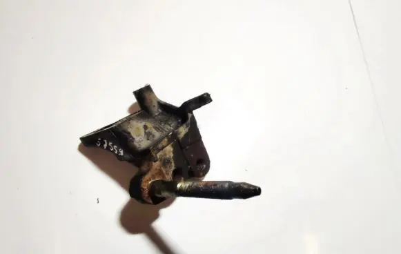 Honda Accord Engine mounting bracket