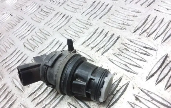 Toyota Prius+ (ZVW40) Windscreen/windshield washer pump 8533047010