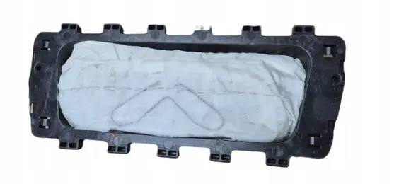 BMW M5 F90 Passenger airbag