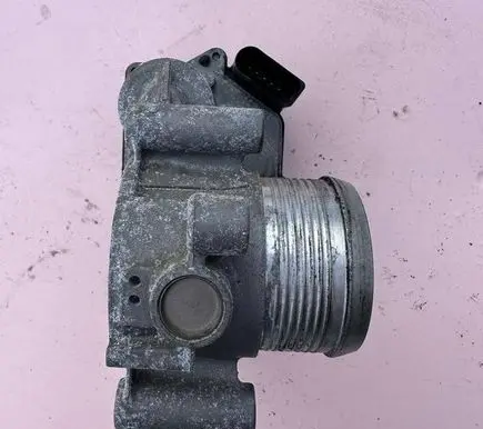 Audi A4 S4 B8 8K Throttle valve 03L128063AC A2C84117500 2004130117