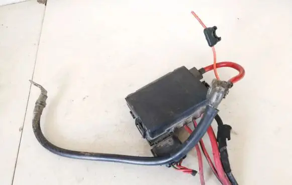 Volkswagen Golf IV Fuse box set